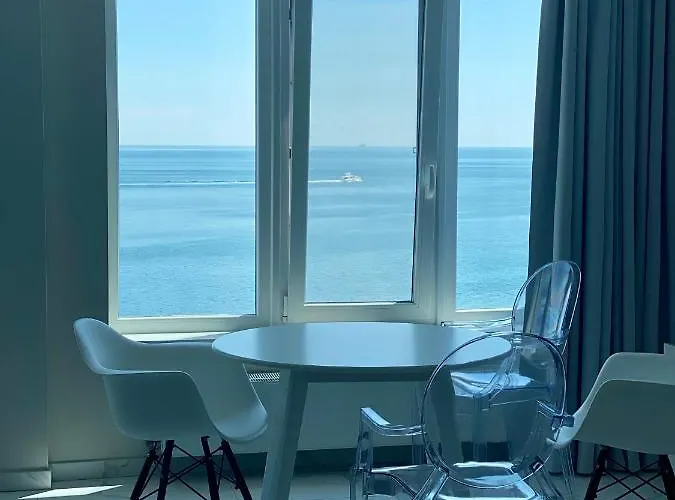 Magnit у самого моря * Odessa